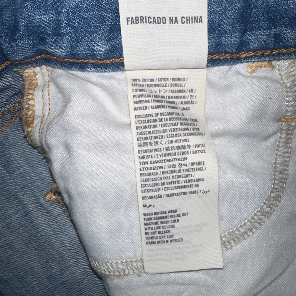 Hollister | Y2K Embroidered Waistband Distressed Denim Mini Shorts 0/24